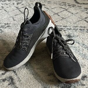 Sorel Out & About Mesh Waterproof lace up sneakers sage dark green size 8